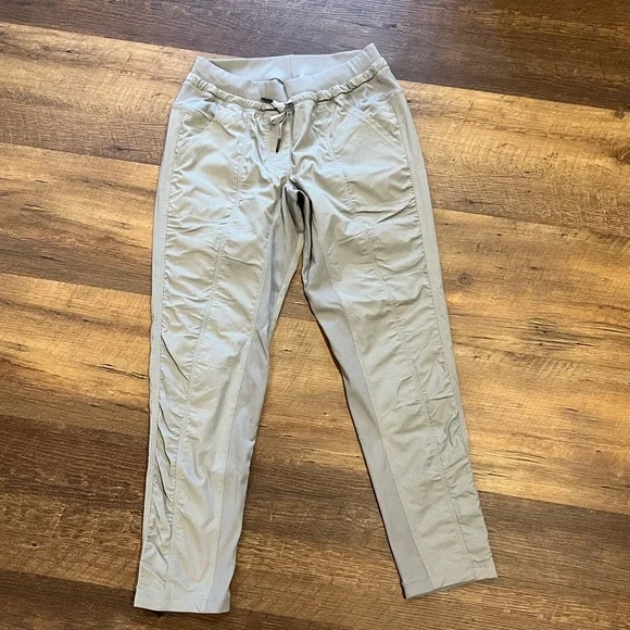 lululemon athletica Pants - Picture 6 of 6